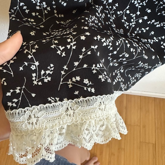 Black and Red Sleeveless Mini Slip Dress - Picture 3 of 5